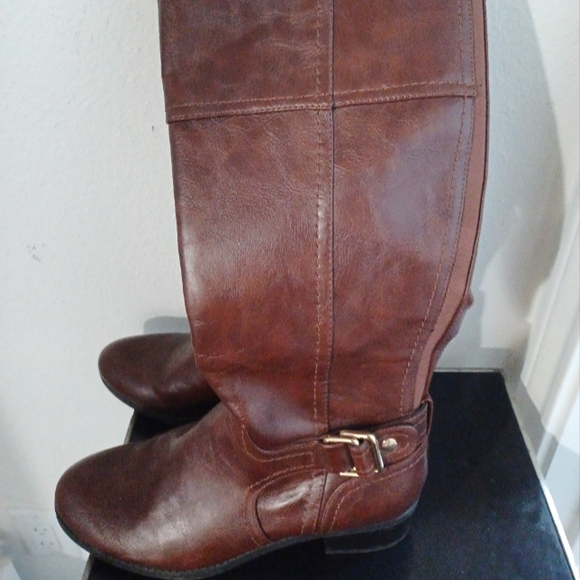 Brown Leather boots - Picture 1 of 6